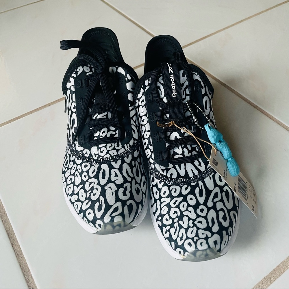 Reebok DailyFit  WALKING/MARCHE Black & White Leopard Print Sneakers